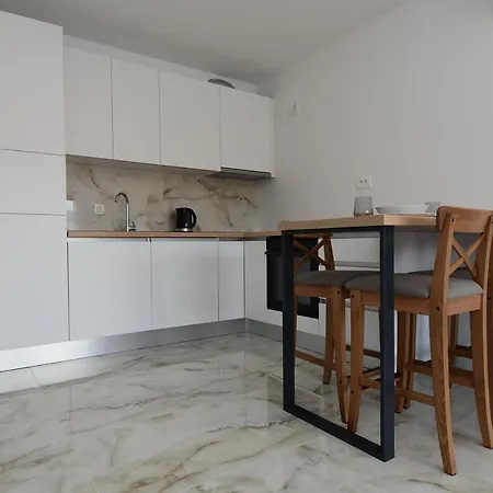 Apartment M Close To The Center Murter
